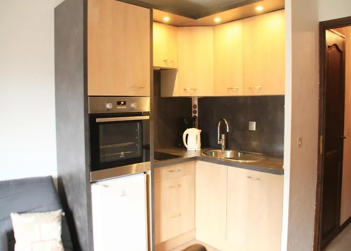 Corina For 5 People Apartment Châtel