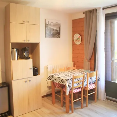 Corina For 5 People Apartment