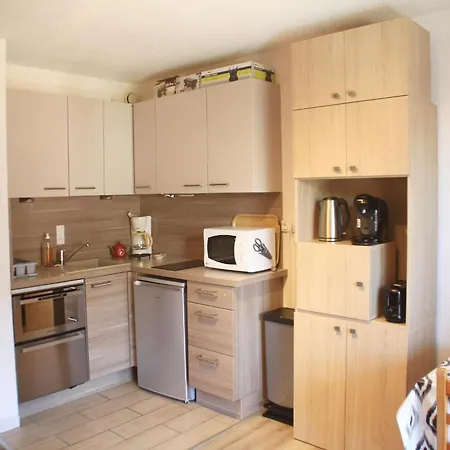 Apartment Corina For 5 People *